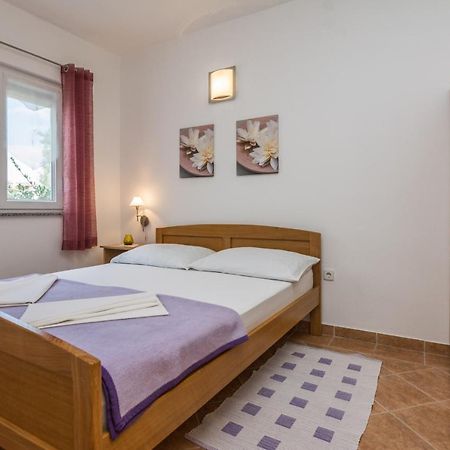 Apartments Sarlija Vir Εξωτερικό φωτογραφία